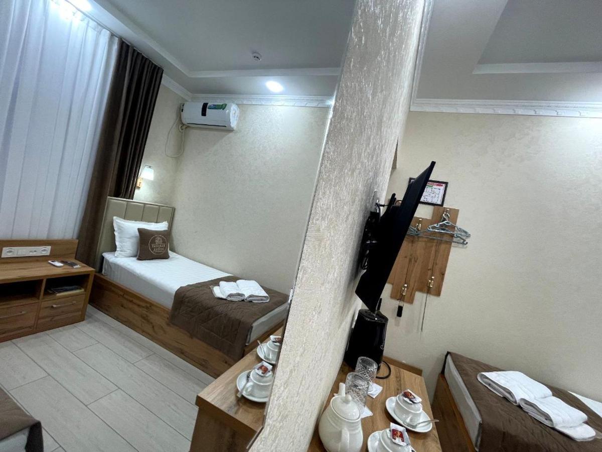 Barhat Hotel Taskent Exterior foto