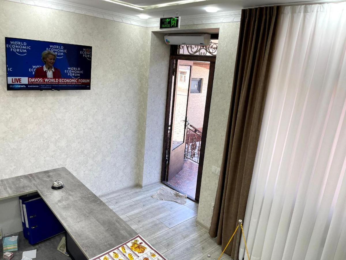 Barhat Hotel Taskent Exterior foto